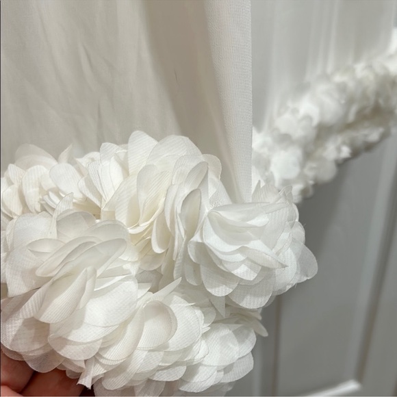 Alex Marie Textured Cream Top - Picture 3 of 9